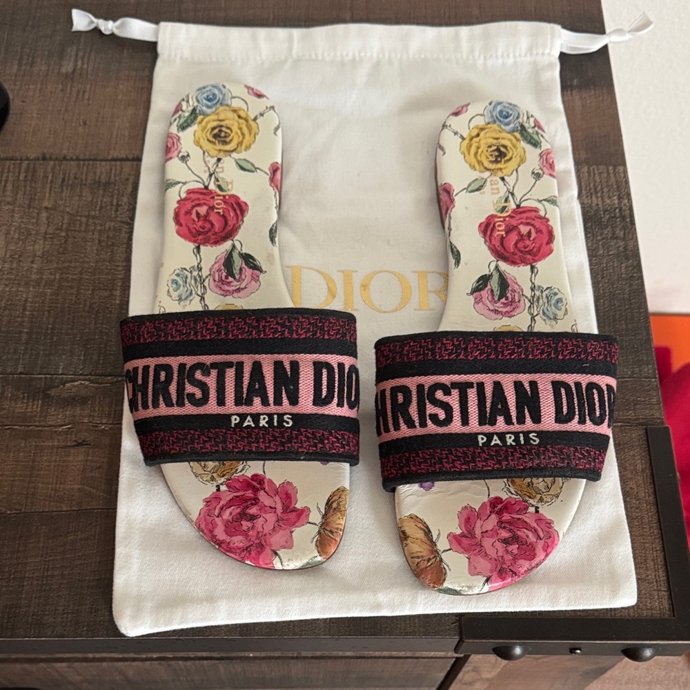 Dior Dway Floral Women's Sandals - Black and Red